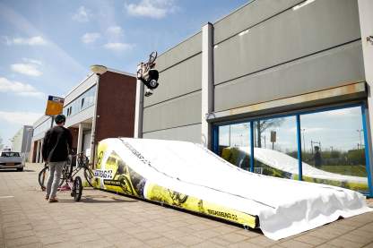 Bike Landing Airbag - Image 3