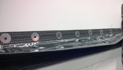 Alligator clip for skirt of Air Pit BigAirBag